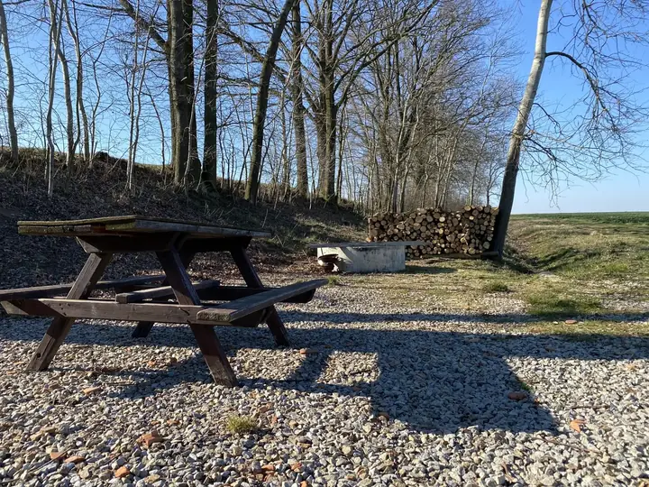 Lovné místo č. 1 — velká chatka — Strhaná Hráz (3)